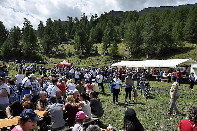 Das freudige Fest mit viel Brauchtum zog wiederum gut und gerne 1000 Besucher an.