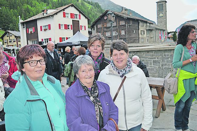 Alice Anthamatten (59) aus Saas-Grund, Lia Anthamatten (84) aus Saas-Bidermatten, Franziska Anthamatten (57) aus Saas-Grund und Alberta Anthamatten (58) aus Saas-Tamatten.