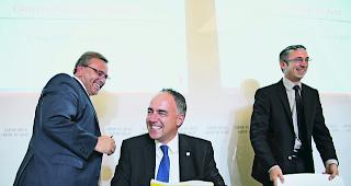 Drei Monate vorbei, 45 weitere folgen noch. Roberto Schmidt, Christophe Darbellay und Fr&eacute;d&eacute;ric Favre (von links) stehen erst am Beginn ihrer staatsr&auml;tlichen Karriere.  