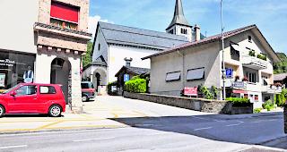 Im Fokus. Die Gemeinde ist bestrebt, den Fussg&auml;ngerstreifen vor der ehemaligen Poststelle wieder anzubringen und damit einen Beitrag f&uuml;r die Schulwegsicherheit zu leisten. 