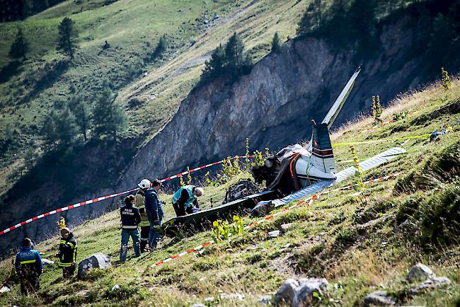 Absturz. Mehrere Personen kamen am Sonntagnachmittag ums Leben.