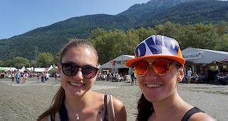 Kerstin Mumenthaler (20) aus Krauchthal und Jenny W. (20) aus L&uuml;tzelfl&uuml;h