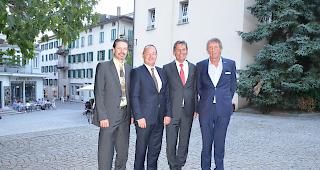 Tourismus und Verkehr im Fokus: Der neue OVT-Gesch&auml;ftsf&uuml;hrer J&ouml;rg Salzmann, Nationalratspr&auml;sident J&uuml;rg Stahl, OVT-Pr&auml;sident Erno Grand sowie der abtretende OVT-Gesch&auml;ftsf&uuml;hrer Pius Rieder.