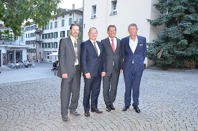 Tourismus und Verkehr im Fokus: Der neue OVT-Geschäftsführer Jörg Salzmann, Nationalratspräsident Jürg Stahl, OVT-Präsident Erno Grand sowie der abtretende OVT-Geschäftsführer Pius Rieder.
