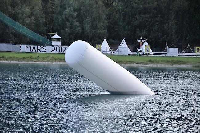 Installation anlässlich der Triennale auf dem See.