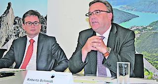 Legt sich ins Zeug. Staatsrat Roberto Schmidt war gestern an vorderster Stelle, um vor den Schweizer Medien die Wasserzinsen zu verteidigen. 