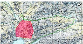 Steinschlaggefahr. Der Wanderweg und die Fahrstrasse sind nicht passierbar. 