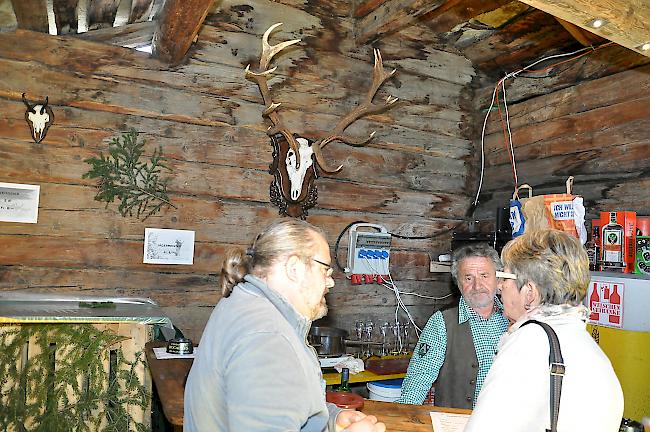 Die Jägerbar lädt mit ihrer Dekoration zum gemütlichen Verweilen ein.