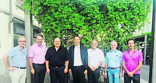 Der Stiftungsrat. Serge Pernet, Stefan Truffer, David Roux, Thomas Egger, Martial Coutaz, Dominique Gaspoz und Direktor Yann Tornare (von links). Es fehlt B&eacute;atrice Meichtry. 