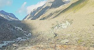 Das Gletschertor am Langgletscher ist zusammengebrochen.