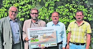 Zeichen setzen. Die Wolfsgegner wollen die Politik zum Handeln bewegen. Von links: Alex Schwestermann, Guido Walker, Georges Schnidrig und Rolf Kalbermatten.  