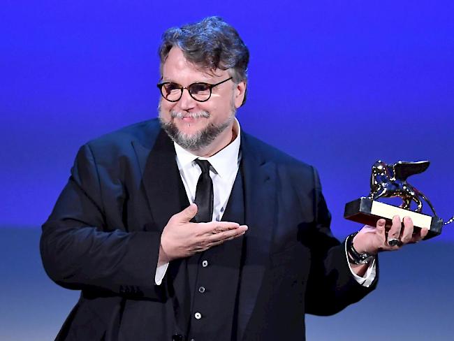Der mexikanische Regisseur Guillermo del Toro widmete in Venedig seinen Goldenen Löwen jungen lateinamerikanischen Filmemachern.