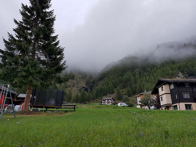 Die Evakuierung der rund 220 Bewohner und Gäste des Dorfteils «Unter dem Berg» konnte aufgehoben werden. 