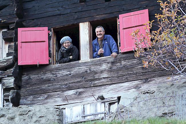Ausblick zurück. Jennifer Skolovski (links) und Robert Schnyder.