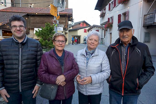 Roger (35) und Lotti (70) Locher, beide aus Niedergampel und Renati (67) und Fredy (76) Fryand, beide aus Getwing.