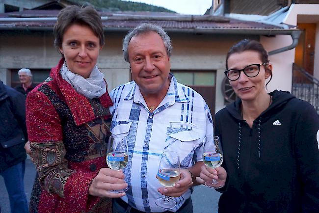 Edith Willener (45), Reini Loretan (57) und Ruth Bayard, alle aus Varen.