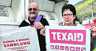 Umstritten. Edelbert Mattig mit dem bisherigen Modell und Christine Schwestermann mit einem &laquo;falschen&raquo; Sammelsack, wie er in den Briefk&auml;sten gelandet ist. 