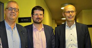 Xavier Roduit, ehemaliger Direktor Foyer Rives du Rh&ocirc;ne; Siftungsratspr&auml;sident Yannick Buttet und Xavier Lavanchy, Pr&auml;sident des Vereins Freunde und Ehemalige der Rives du Rh&ocirc;ne (von links).