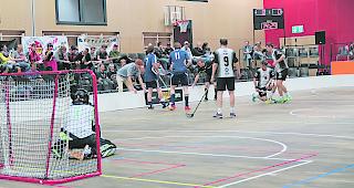 Im Playoff-Finale sicherten sich die Old Boys (blau) mit 7:1 und 9:7 gegen die Blacknosesheep den Titel.