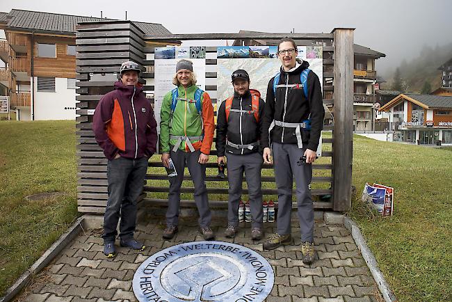 Die abenteuerlustigen Wanderer streben nach dem Schlüssel zu den Alpen (von links): Philipp Imhof, Michael Kambly, Rafi Imhof und Sebastian Imhof.