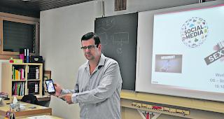 Zwei Seiten der Medaille. Das allgegenw&auml;rtige Smartphone ist nicht immer nur n&uuml;tzlich, weiss Kapo-Mediensprecher Christian Zuber. 