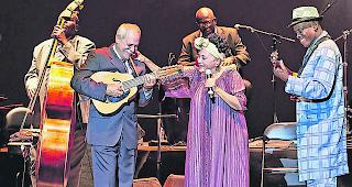 Ein letztes Mal. Der &laquo;Buena Vista Social Club&raquo; ging 2015 letztmals auf Tournee und verabschiedete sich 2016 endg&uuml;ltig von seinem Publikum. 