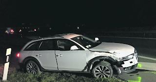 Fluchtwagen. Kurz nach dem Autobahntunnel bei der Einfahrt Siders West verlor der Fahrer die Herrschaft &uuml;ber den Wagen.  