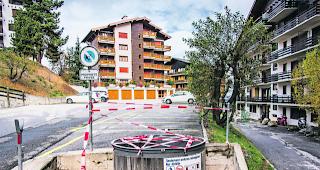 Zeugin? Eine Nachbarin will eine Frau mit einem extrem grossen Sack auf dem Weg zum M&uuml;llcontainer gesehen haben.  