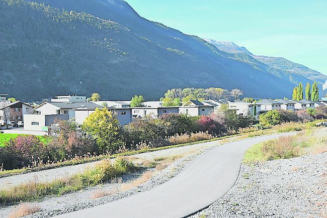 Ein Anergienetz wärmt und kühlt seit zehn Jahren die Gebäude in Visp West.