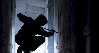 Jeweils im Herbst stellt die Walliser Kantonspolizei einen Anstieg der Einbrüche bei Anbruch der D&auml;mmerung fest (Symbolbild).