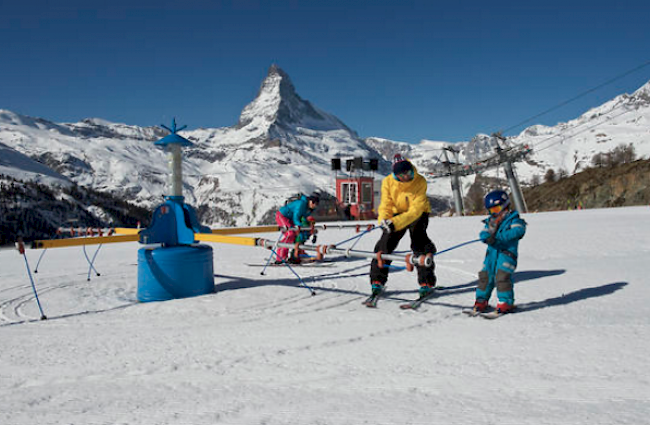 In der Destination Zermatt-Matterhorn startet am 1. November 2017 eine Familienoffensive, die mehr Vorteile für Kinder und Familien bietet. 