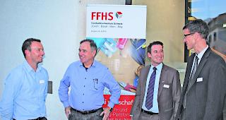 Digitalisierung konkret. Pascal Amacker, Hans Sch&ouml;nenberger, David Gemmet (Moderator) und Christoph Kronig (von links) erz&auml;hlten von ihren Erfahrungen. 