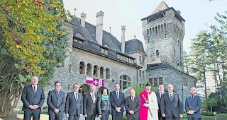 Herzlicher Empfang. Die staatsr&auml;tliche Delegation mit dem polnischen Botschafter S.E. Jakub Kumoch.  