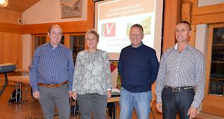 Grosse Herausforderungen. Die OSD-Vorstandsmitglieder (von links) Andreas Theiler, Miranda Zimmermann, Pino Mazzone und Werner Salzmann blicken auf intensive Monate im Schulwesen zur&uuml;ck.