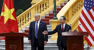 Nach der Anklage von 13 russischen Staatsb&uuml;rgern in den USA wegen der Einmischung in die Pr&auml;sidentschaftswahl 2016 hat der russische Aussenminister Sergej Lawrow die Vorw&uuml;rfe als "Geschw&auml;tz" abgetan.