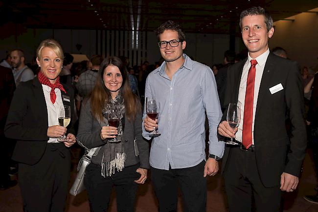 Sandra Kreuzer (41) aus Naters, Anneliese (42) und Sandro Summermatter (40), beide aus Visp und Frank Kreuzer (39) aus Naters.