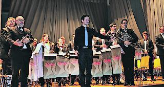 Zusammenspiel. Die Oberwalliser Brass Band (Bild) und die RosAlp Brass treten am Wochenende gemeinsam auf. 