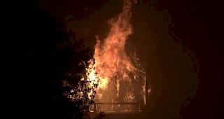 Das Chalet in Troistorrents wurde durch das Feuer zerst&ouml;rt.