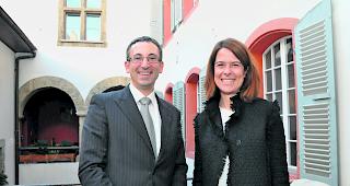 Sportbegeistert. FDP-Staatsrat Fr&eacute;d&eacute;ric Favre mit FDP-Pr&auml;sidentin Petra G&ouml;ssi gestern in Sitten.  