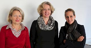 Von links: Helena Mooser Theler, Pr&auml;sidentin Stiftung Nachbar in Not, Sabine Fux, Family Coaching & Beratung, und Petra Zimmermann, Stiftungsratsmitglied Stiftung Mammina.