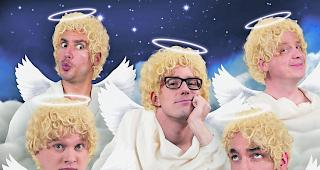 Weihn&auml;chtliches. Was Sie immer schon &uuml;ber Weihnachten wissen wollten  &ndash;  diese f&uuml;nf Herren liefern die Antworten. 