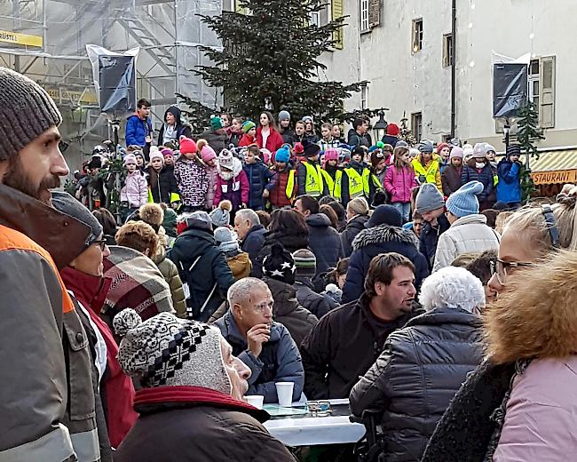 Eindrücke vom Visper Weihnachtsmarkt.