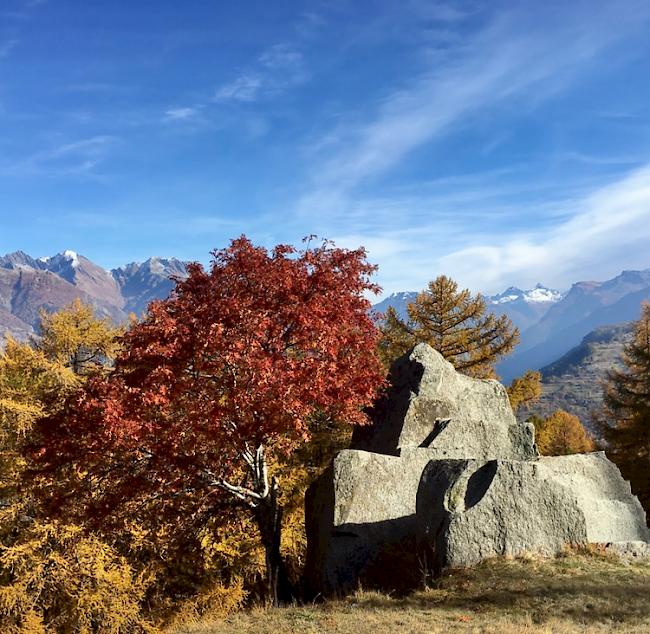 «Zum spitzen Stein» in den Stryggen oberhalb von Eischoll. (Herbst 2017)