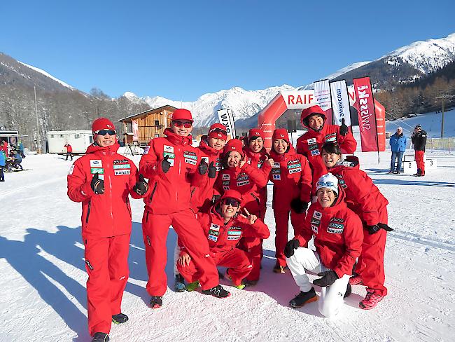 Sogar die Japaner testen die Pisten der SKI WM18 (Aufnahme von Anfang 2017 im Goms).