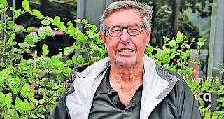 Seltene Ehre. Josef Zenh&auml;usern. 