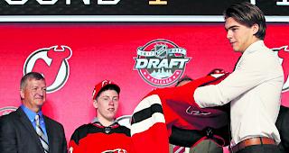 Als alles begann. Als erster Schweizer wurde Nico Hischier als Nummer-1-Draft gezogen und lancierte bei den New Jersey Devils seine NHL-Karriere. 