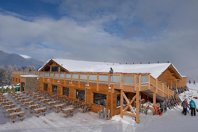 Das umgebaute Restaurant Hannigalp bietet Platz für bis zu 1100 Gäste.