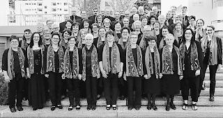 Zwei Mal. Der Visper St. Martinschor singt &uuml;ber Weihnachten zwei Mal Mozarts &laquo;Missa brevis in C-Dur&raquo;. 