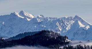 In den Schweizer Alpen fielen lokal bis am Donnerstag stellenweise 50 Zentimeter Neuschnee - auf dem Messfeld des S&auml;ntis ist die Schneedecke bereits 3 Meter und 75 Zentimeter dick. (Archivbild).