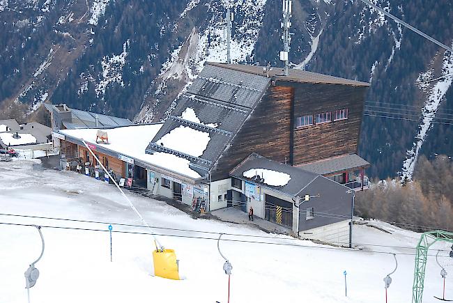 Chancen intakt. Die Schweizer Skigebiete könnten nach einer längeren Talfahrt diesen Winter wieder etwas zulegen (Archivbild).